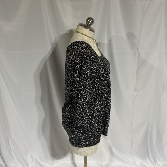 Susan Lawrence 3/4 sleeve top size 2X. - Picture 3 of 11